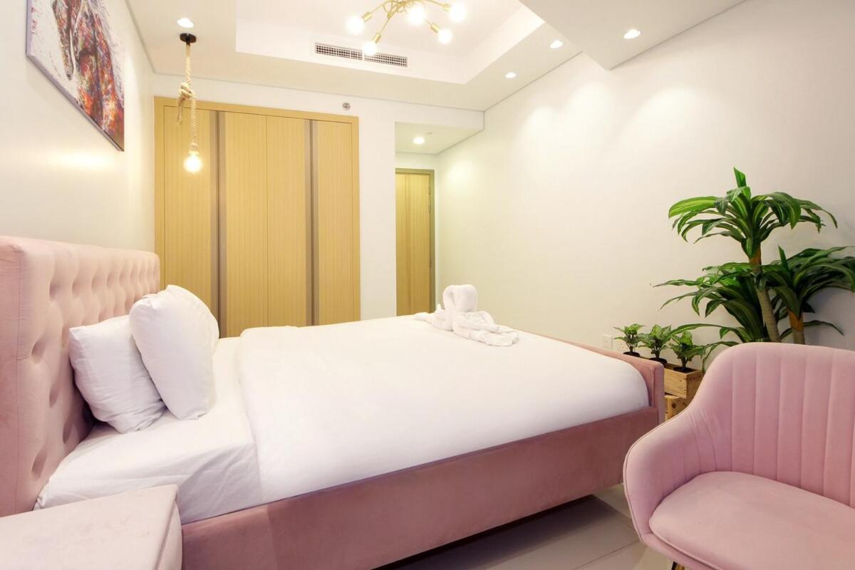 Apartment Luxury 2br Paramount Balcony With Pool And Gym Dubai